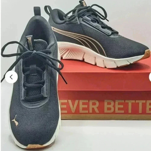 PUMA Ladies' Flex Focus Lite Sneaker - Picture 5 of 9